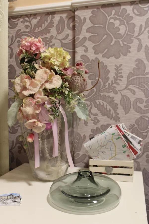 Rooms Piazza 8 Agosto Bologna 0*,  Italy